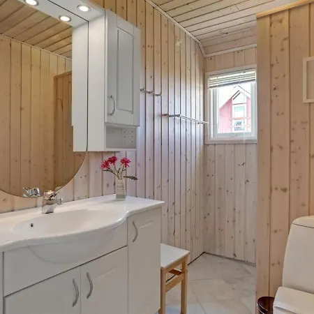 Holiday home Hedy - 150m From The Sea In Nw Jutland By Interhome